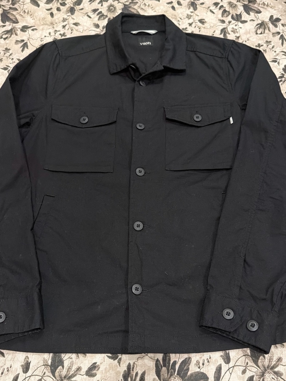 Vuori Ripstop rise shirt/jacket men’s medium black long sleeve/with pockets